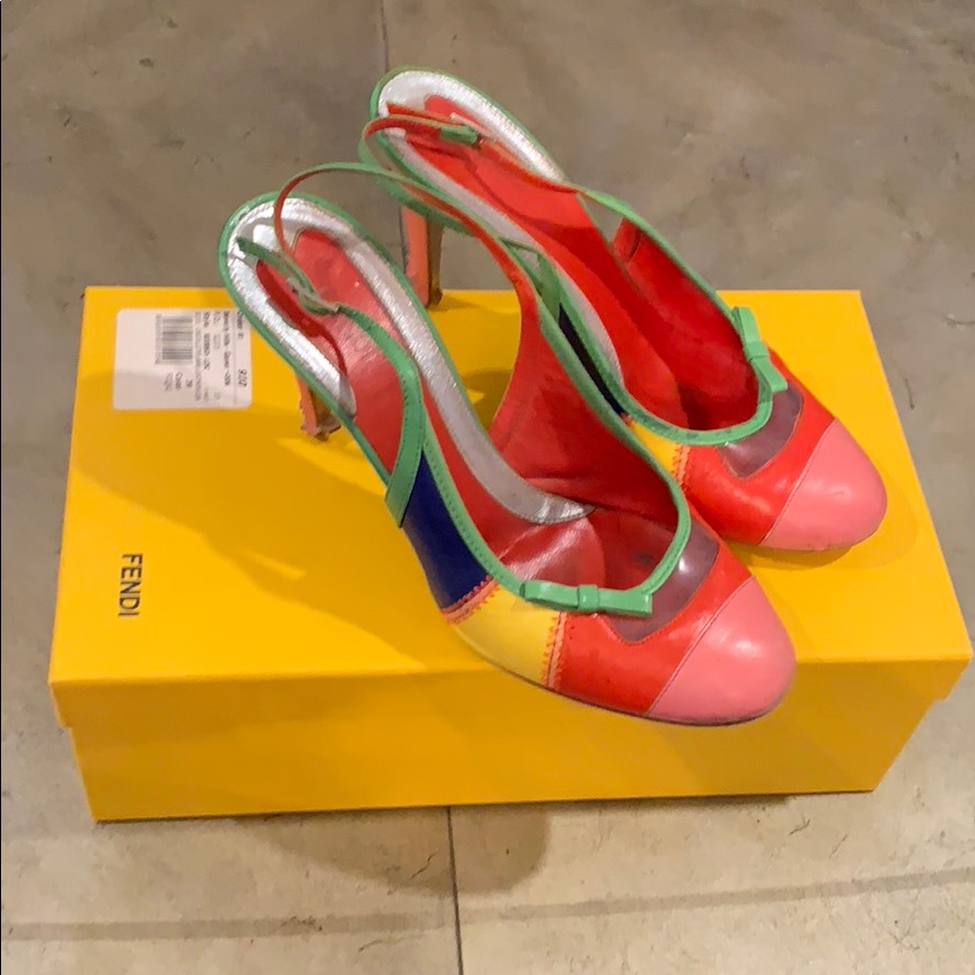 Fendi Multicolor Round Toe Leather Sling Backs S39